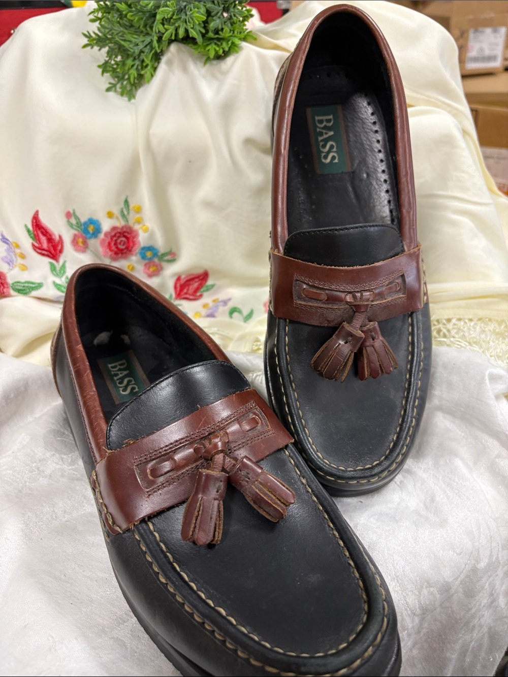 Bass Two-Tone Black and Brown Tassel Loafers